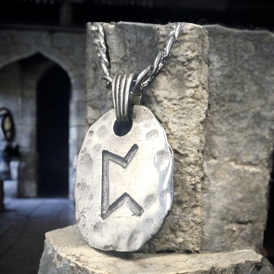 Dije Runa Vikinga Perth En Plata 3.5 X 2 Cm 6,5 Gr Art 1179