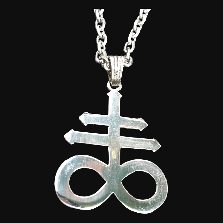 Dije Cruz Leviatan Satanica En Plata 4 X 3 Cm 8 Gr Art 1255 - Imagen 3