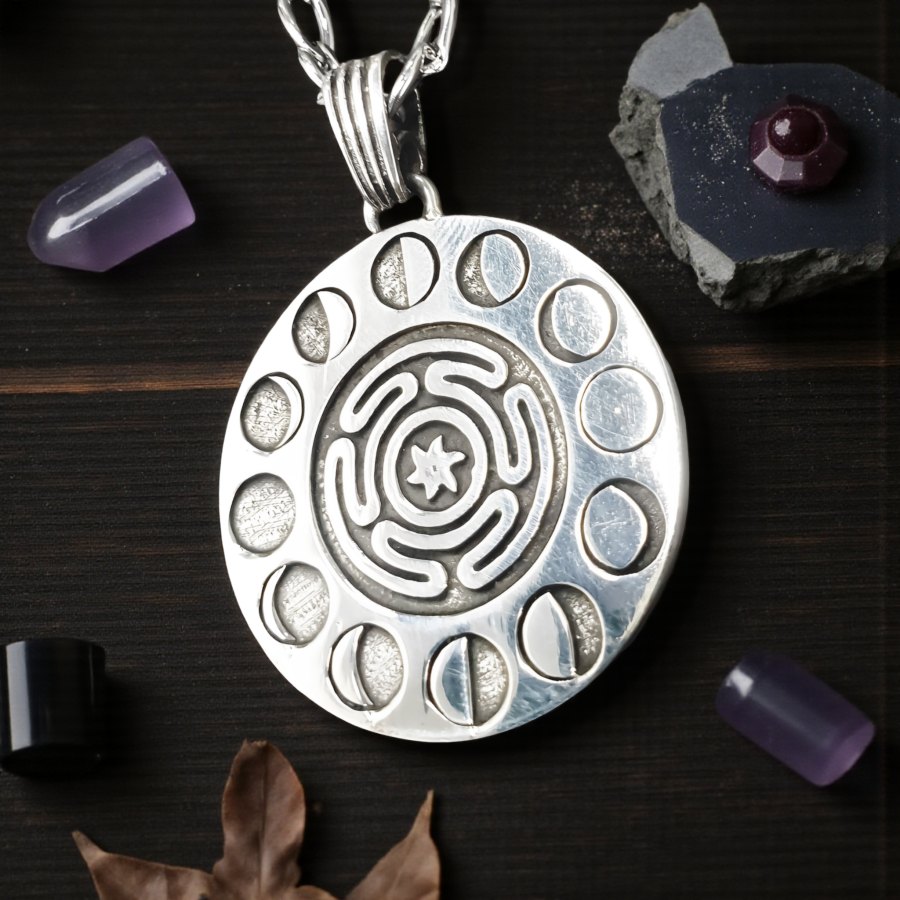 Dije Sello Diosa Hecate Wicca Plata 3 Cm 8 Gr Art 1268