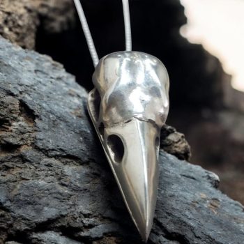 Medalla Cuervo Grabada Wicca En Plata 4 X 1,5 Cm Art 137