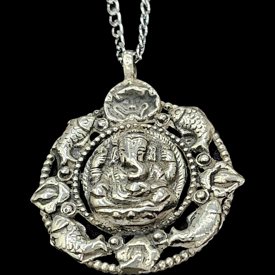 Medalla Ganesha En Plata 5 X 4 Cm Peso 25 Gr Art 266 - Imagen 3