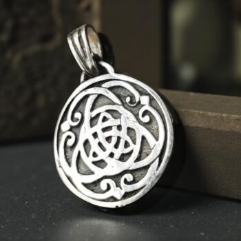 Dije Celta Triqueta Y Nudo En Plata 1,8 Cm 3 Gr Art 375