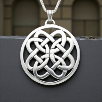 Dije Celta Nudo Perenne Amor Plata 4 X 3,5 Cm 8,5 Gr Art 382