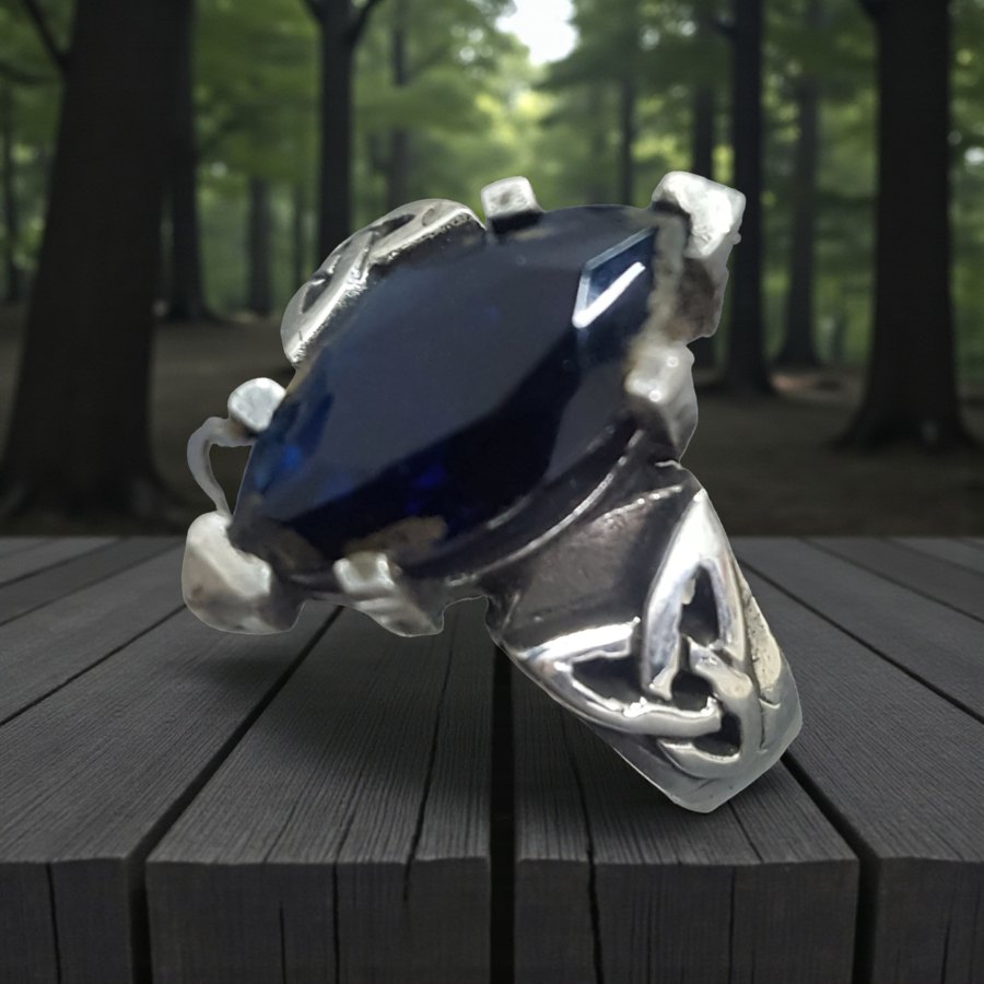 Anillo Celta Triqueta Con Piedra En Plata 5 Gr Art 384