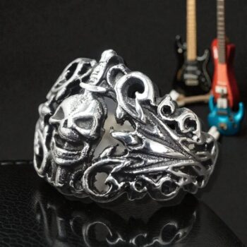 Anillo Calavera De Plata Con Espada 10 Gr 2 X 1,5 Cm Art 393