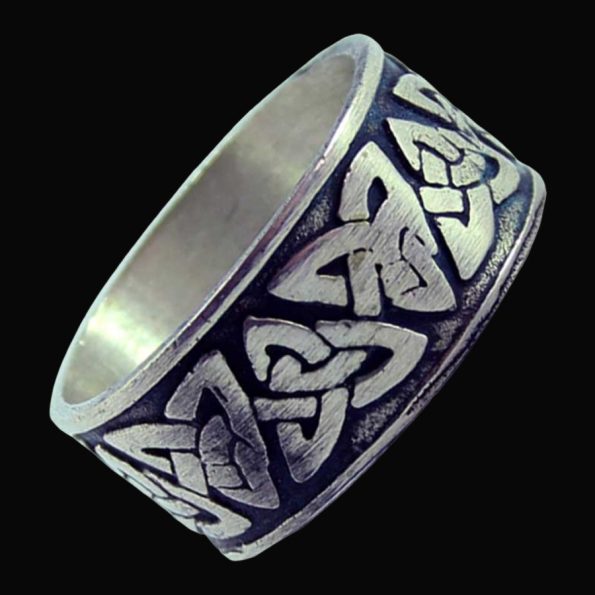 Anillo Celta Triqueta En Plata 6,5 Gr Ancho 0,9 Cm Art 486