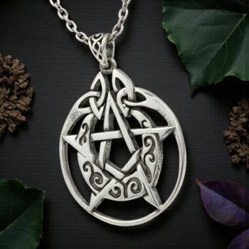 Dije Wicca Pentaculo Y Luna En Plata 3 cm 7 Gr Art 493