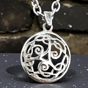 Dije Celta Trisquel Y Nudos 2 Cm 3 Gr En Plata Art 494