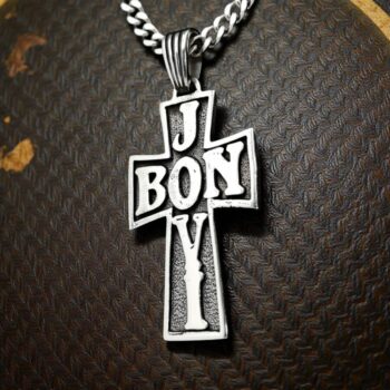 Dije Cruz Bon Jovi En Plata 4,5 X 22 Cm 6 Gr Art 576