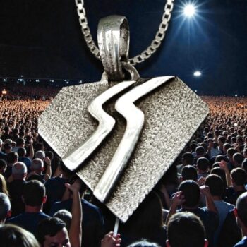 Dije Bon Jovi Slippery En Plata 2,5 X 2 Cm 4,5 Gr Art 668