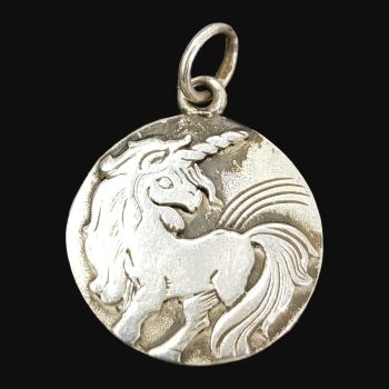 Medalla Unicornio En Plata 2 Cm 4,6 Gr Art 679