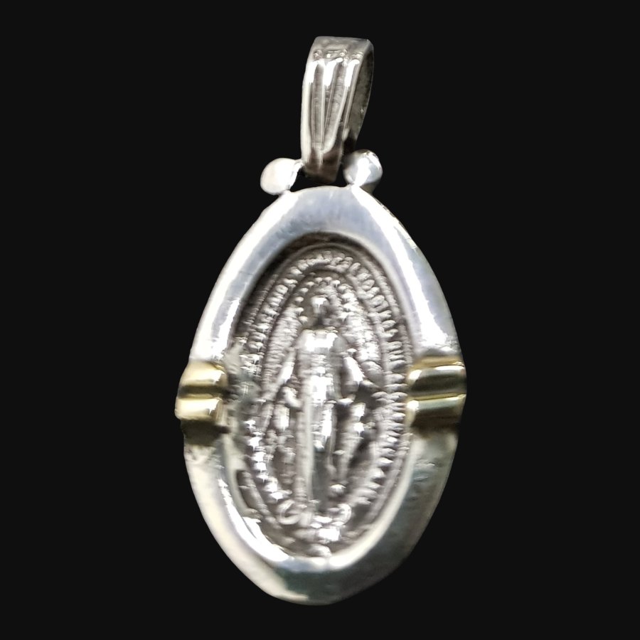 Dije Medalla Milagrosa 2.2 Cm En Plata Y Oro 3 Gr Art 686 - Imagen 3