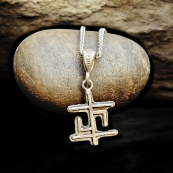 Dije Runa Generador Positivo 2 X 1,5 Cm 2 Gr Plata Art 709