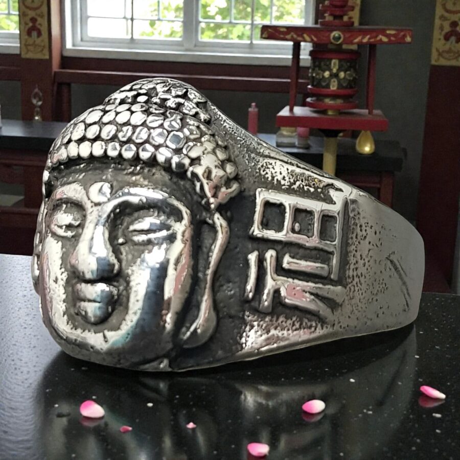 Anillo Buda En Plata 1,8 X 1,2 Cm 22 Gr Budismo Art 894