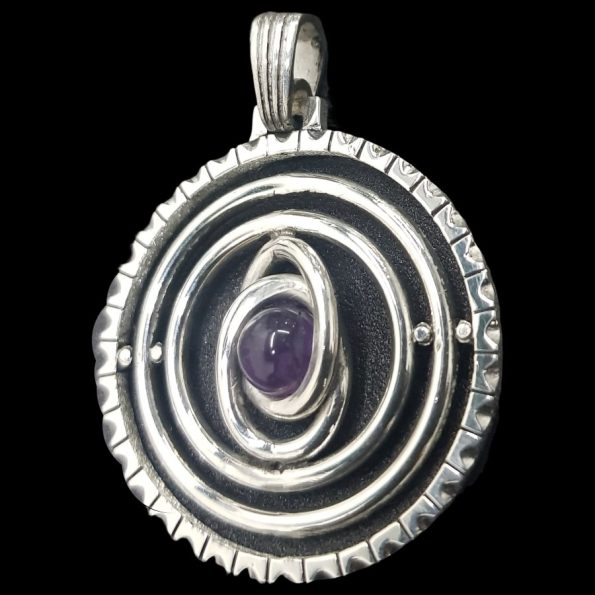 Dije Esenios En Plata Y Amatista 12 Gr 3,5 Cm Art 991 - Imagen 2