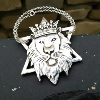 Dije Leon Judah Rastafari En Plata 4 X 3 Cm 12 Gr Art 430