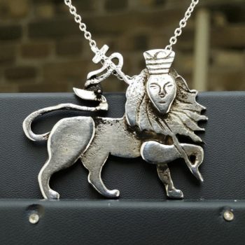 Dije Leon Judah Rastafari En Plata 4 X 2 Cm 4 Gr Art 499