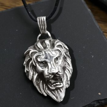 Dije Leon Judah Rastafari En Plata 5 X 2,5 Cm 26 Gr Art 501