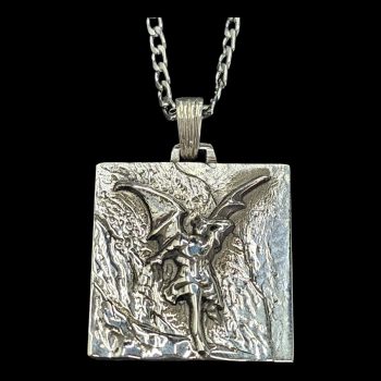 Dije Mito Griego Prometeo En Plata  16 Gr 3,5 Cm Art 1589