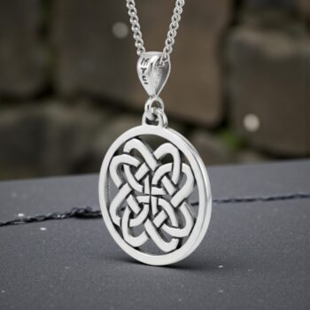 Dije Celta Nudo Perenne En Plata 2,5 Cm 4 Gr Art 240