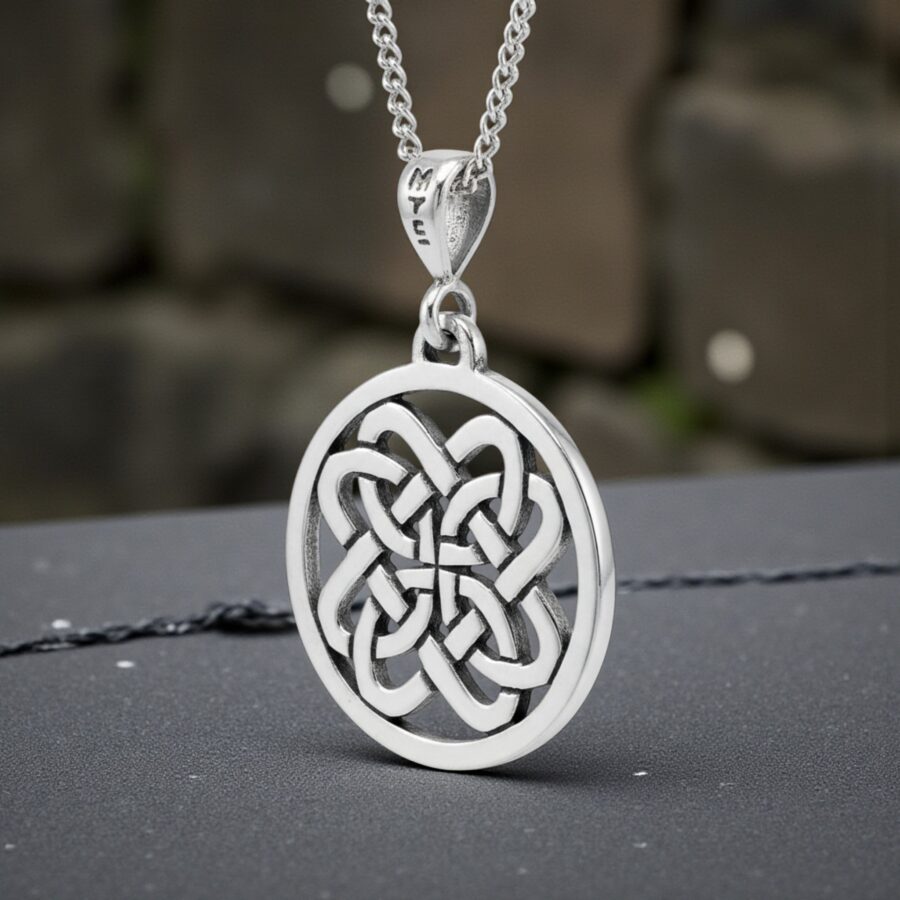 Dije Celta Nudo Perenne En Plata 2,5 Cm 4 Gr Art 240