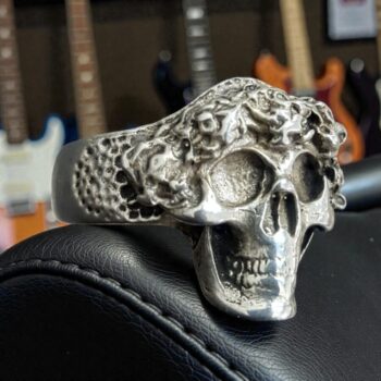 Anillo Calavera Plata Con Flores 2 X 1,5 Cm 12 Gr Art 343