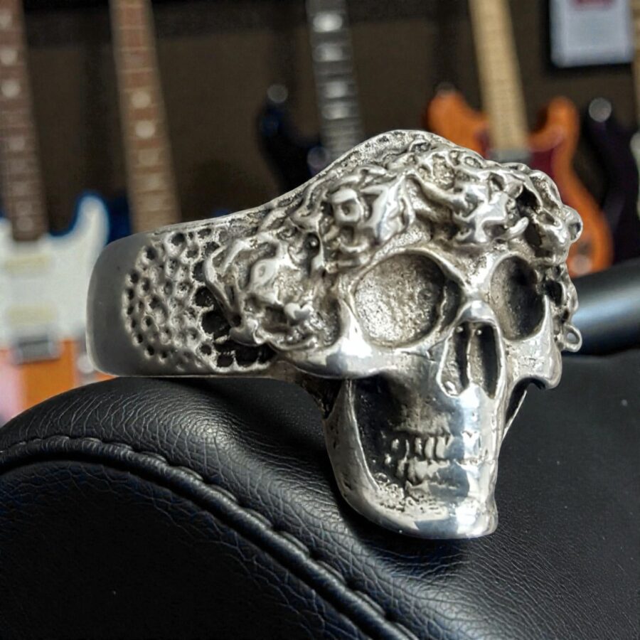 Anillo Calavera Plata Con Flores 2 X 1,5 Cm 12 Gr Art 343
