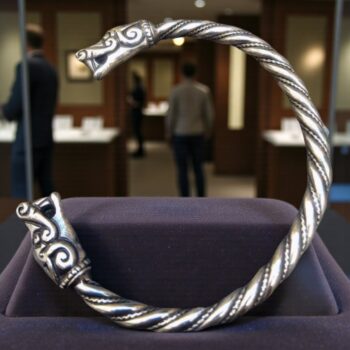 Brazalete Vikingo Dragon En Plata Pesa 38,5 Gr Art 26