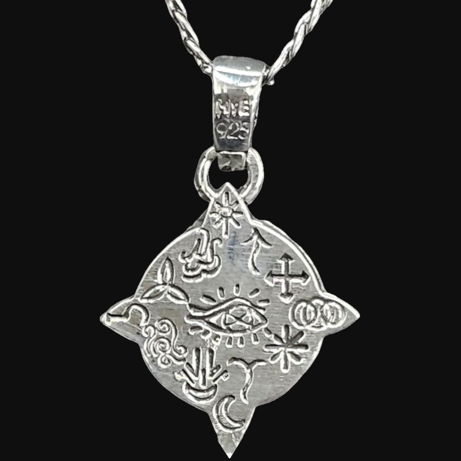 Dije Nudo y 13 Runas de Bruja en Plata 925 (2,5 cm – 8 gr) Amuleto Doble de Protección y Sabiduría - Imagen 3