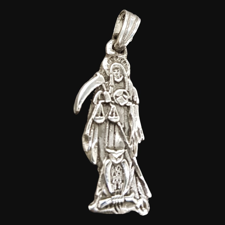 Dije Santa Muerte En Plata 4 X 1 Cm 4,5 Gr Art 509 - Imagen 3