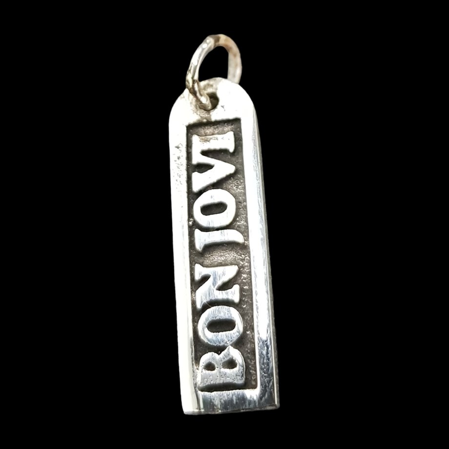 Dije Bon Jovi En Plata 2,5 Cm 2 Gr Art 579 - Imagen 2