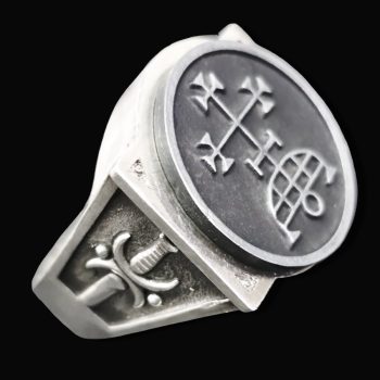 Anillo Demonio 4 Marques Samigina 72 Demonios Clave menor de Salomón Goetia En Plata 2,2 cm x 1,8 cm 18 Gr Art 1782