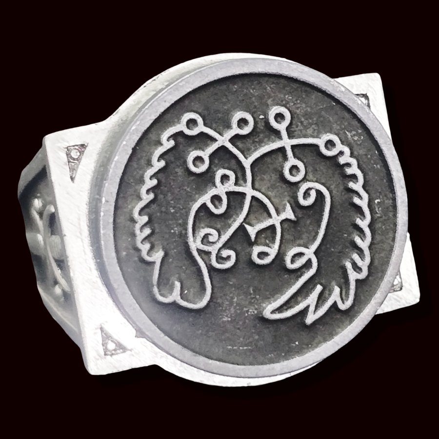 Anillo Demonio 70 PRINCIPE SEERE 72 Demonios Clave menor de Salomón Goetia En Plata 2,2 cm x 1,8 cm 18 Gr Art 1848