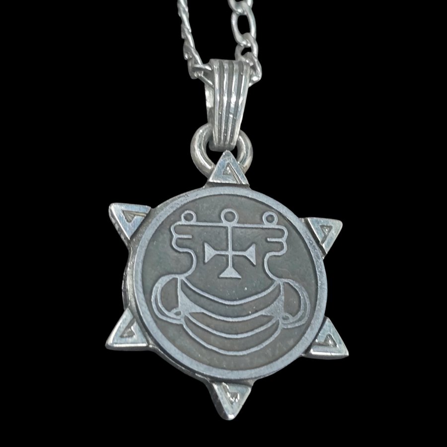 Dije Demonio 02 DUQUE AGARES y Sello secreto Salomón 72 Demonios Clave menor de Salomón Goetia En Plata 3 x 2,5 cm 12 Gr Art 1861