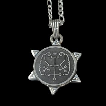 Dije Demonio 64 DUQUE AURES y Sello secreto Salomón 72 Demonios Clave menor de Salomón Goetia En Plata 3 x 2,5 cm 12 Gr Art 1923
