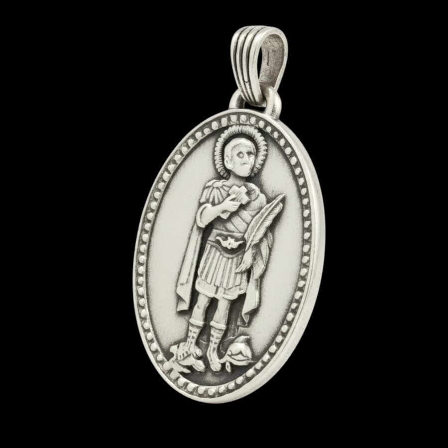 Medalla San Expedito en Plata 925 (4,5 x 2,5 cm – 10 gr) Talismán de Victoria y Protección en Causas Urgentes - Imagen 7